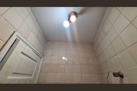 Casa à venda com 117m², 2 quartos e 2 vagasBanheiro de serviço