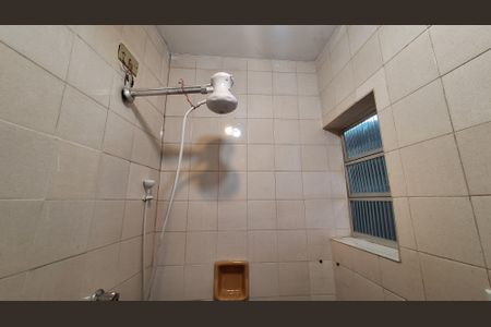 Casa à venda com 117m², 2 quartos e 2 vagasBanheiro de serviço