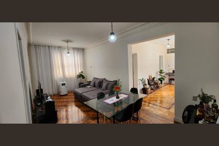 Casa à venda com 493m², 6 quartos e 3 vagas Casa à venda com 493m², 6 quartos e 3 vagasFoto 01