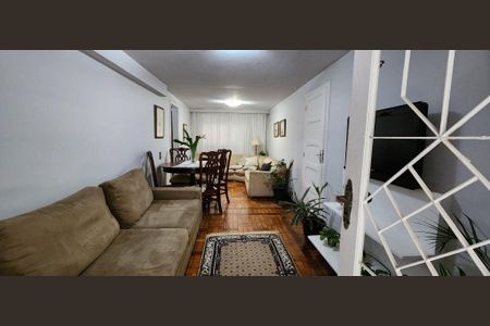 Casa à venda com 493m², 6 quartos e 3 vagas Casa à venda com 493m², 6 quartos e 3 vagasFoto 11