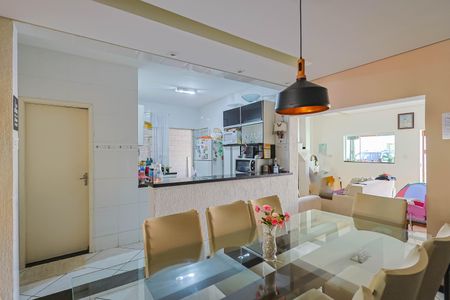 Casa para alugar com 220m², 4 quartos e 6 vagasSala de Jantar