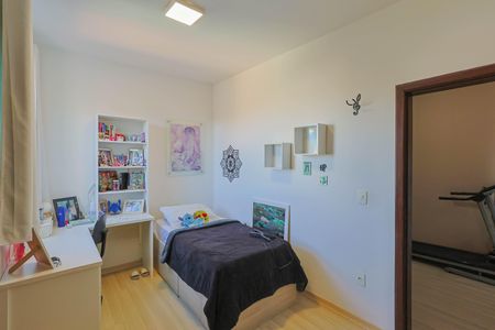 Casa para alugar com 220m², 4 quartos e 6 vagasQuarto 3