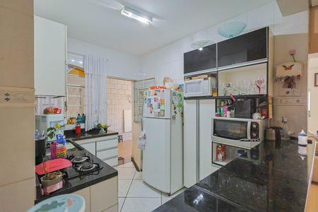 Casa para alugar com 220m², 4 quartos e 6 vagasCozinha