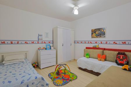 Casa para alugar com 220m², 4 quartos e 6 vagasQuarto 2