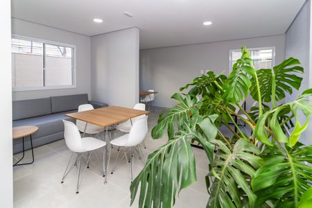 Apartamento à venda com 37m², 2 quartos e sem vagaÁrea comum - Salão de festas