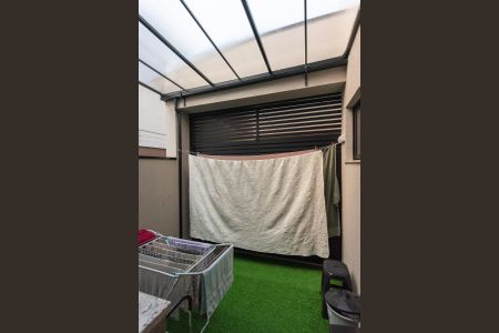 Casa de condomínio à venda com 225m², 4 quartos e 5 vagas Casa de condomínio à venda com 225m², 4 quartos e 5 vagasÁrea de Serviço