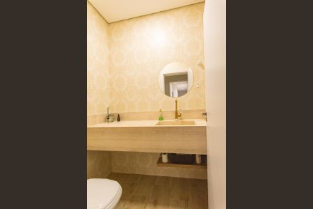 Casa de condomínio à venda com 225m², 4 quartos e 5 vagas Casa de condomínio à venda com 225m², 4 quartos e 5 vagasLavabo