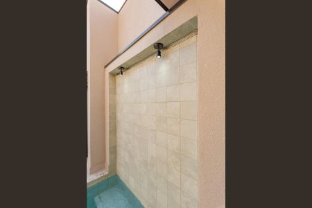 Casa de condomínio à venda com 225m², 4 quartos e 5 vagas Casa de condomínio à venda com 225m², 4 quartos e 5 vagasPiscina- Cascata