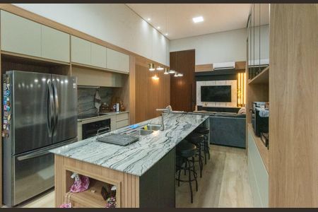 Casa de condomínio à venda com 225m², 4 quartos e 5 vagas Casa de condomínio à venda com 225m², 4 quartos e 5 vagasCozinha