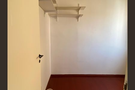 Apartamento à venda com 78m², 3 quartos e 2 vagas Apartamento à venda com 78m², 3 quartos e 2 vagasQuarto 2