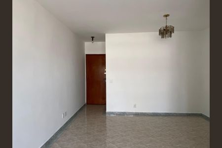 Apartamento à venda com 78m², 3 quartos e 2 vagas Apartamento à venda com 78m², 3 quartos e 2 vagasSala