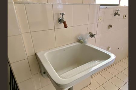 Apartamento à venda com 78m², 3 quartos e 2 vagas Apartamento à venda com 78m², 3 quartos e 2 vagasÁrea de Serviço