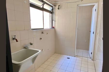 Apartamento à venda com 78m², 3 quartos e 2 vagas Apartamento à venda com 78m², 3 quartos e 2 vagasÁrea de Serviço