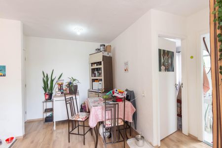 Apartamento para alugar com 43m², 2 quartos e sem vaga Apartamento para alugar com 43m², 2 quartos e sem vagaSala