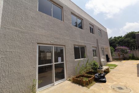 Apartamento para alugar com 43m², 2 quartos e sem vaga Apartamento para alugar com 43m², 2 quartos e sem vagaÁrea comum - Salão de festas