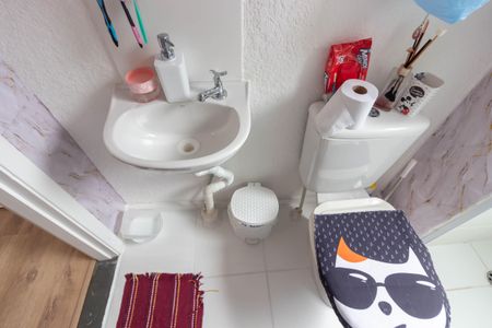 Apartamento para alugar com 43m², 2 quartos e sem vaga Apartamento para alugar com 43m², 2 quartos e sem vagaBanheiro