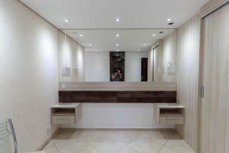 Casa à venda com 80m², 2 quartos e 2 vagas Casa à venda com 80m², 2 quartos e 2 vagasQuarto Suíte