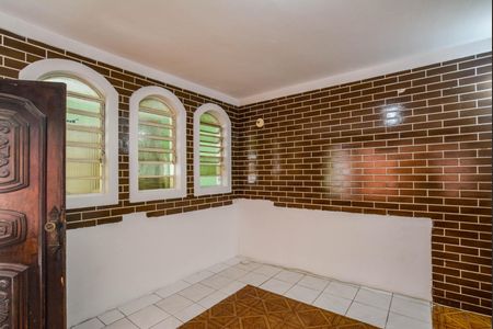 Casa para alugar com 150m², 2 quartos e 1 vaga Casa para alugar com 150m², 2 quartos e 1 vagaSala