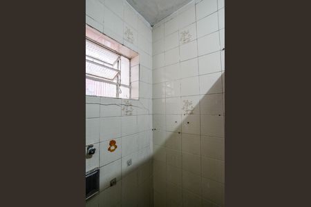 Casa para alugar com 150m², 2 quartos e 1 vaga Casa para alugar com 150m², 2 quartos e 1 vagaBanheiro Corredor
