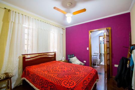 Casa à venda com 210m², 4 quartos e 2 vagas Casa à venda com 210m², 4 quartos e 2 vagasQuarto 1 - Suíte