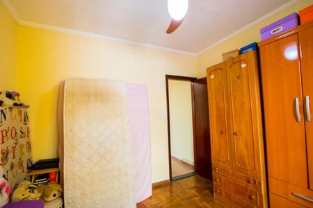 Casa à venda com 210m², 4 quartos e 2 vagas Casa à venda com 210m², 4 quartos e 2 vagasQuarto 2