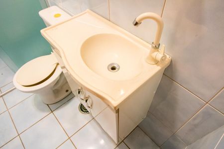 Casa à venda com 210m², 4 quartos e 2 vagas Casa à venda com 210m², 4 quartos e 2 vagasBanheiro social 2
