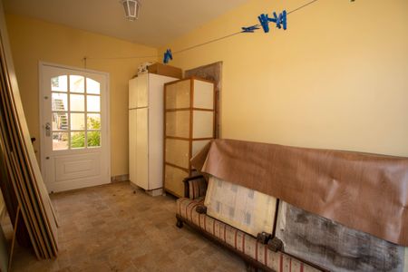 Casa à venda com 220m², 3 quartos e 2 vagasEntrada