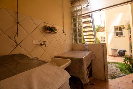 Casa à venda com 220m², 3 quartos e 2 vagasLavanderia