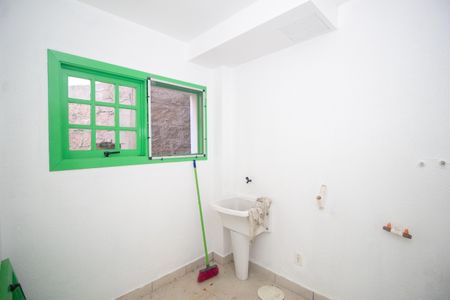 Casa à venda com 120m², 4 quartos e 2 vagasÁrea de Serviço