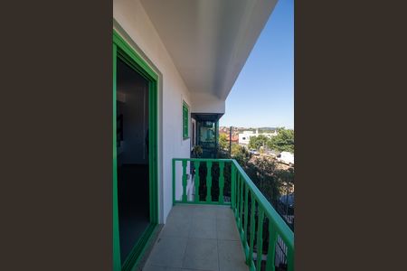 Casa à venda com 120m², 4 quartos e 2 vagasVaranda