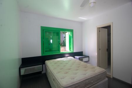 Casa à venda com 120m², 4 quartos e 2 vagasSuite