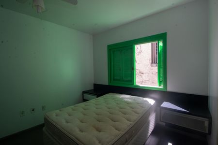 Casa à venda com 120m², 4 quartos e 2 vagasSuite