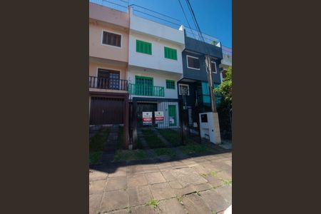 Casa à venda com 120m², 4 quartos e 2 vagasFachada