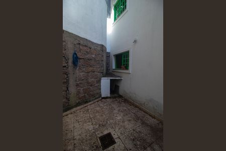 Casa à venda com 120m², 4 quartos e 2 vagasQuintal