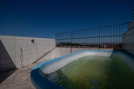 Casa à venda com 120m², 4 quartos e 2 vagasÁrea comum - Piscina