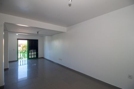 Casa à venda com 120m², 4 quartos e 2 vagasSala/Cozinha