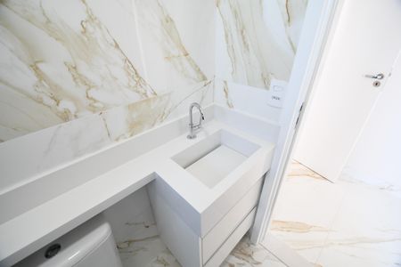 Apartamento à venda com 65m², 2 quartos e 2 vagasBanheiro 1