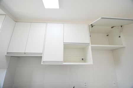 Apartamento à venda com 65m², 2 quartos e 2 vagasCozinha - Armários