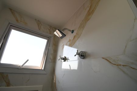 Apartamento à venda com 65m², 2 quartos e 2 vagasBanheiro 1