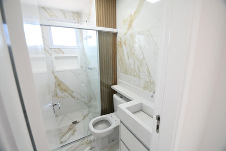 Apartamento à venda com 65m², 2 quartos e 2 vagasBanheiro 1