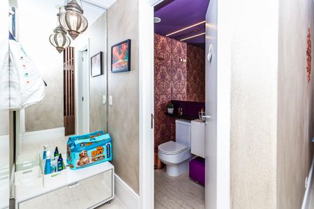 Apartamento à venda com 271m², 4 quartos e 4 vagas Apartamento à venda com 271m², 4 quartos e 4 vagasLavabo