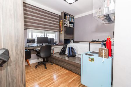 Apartamento à venda com 271m², 4 quartos e 4 vagas Apartamento à venda com 271m², 4 quartos e 4 vagasSuíte 2