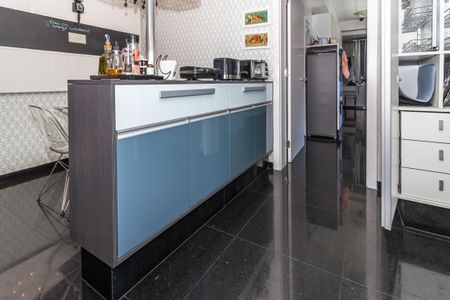 Apartamento à venda com 271m², 4 quartos e 4 vagas Apartamento à venda com 271m², 4 quartos e 4 vagasCozinha