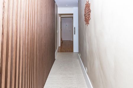 Apartamento à venda com 271m², 4 quartos e 4 vagas Apartamento à venda com 271m², 4 quartos e 4 vagasCorredor