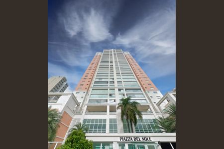 Apartamento à venda com 271m², 4 quartos e 4 vagas Apartamento à venda com 271m², 4 quartos e 4 vagasFachada