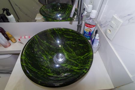 Apartamento à venda com 238m², 4 quartos e 4 vagasBanheiro 