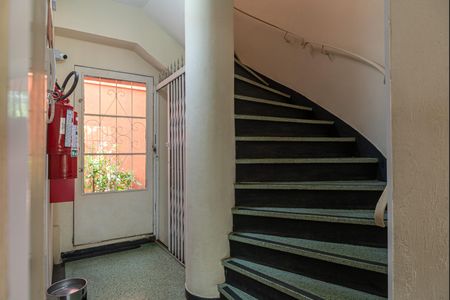 Apartamento à venda com 90m², 3 quartos e sem vagaÁrea comum - Escada