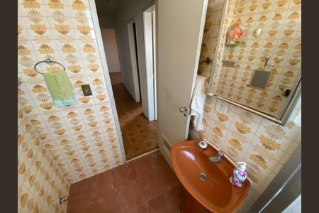 Apartamento à venda com 54m², 2 quartos e 1 vaga Apartamento à venda com 54m², 2 quartos e 1 vagaBanheiro