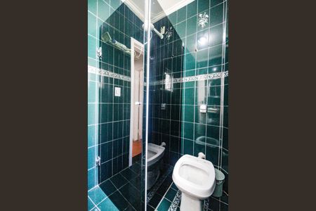 Casa à venda com 280m², 4 quartos e 2 vagas Casa à venda com 280m², 4 quartos e 2 vagasBanheiro