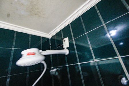 Casa à venda com 280m², 4 quartos e 2 vagas Casa à venda com 280m², 4 quartos e 2 vagasBanheiro